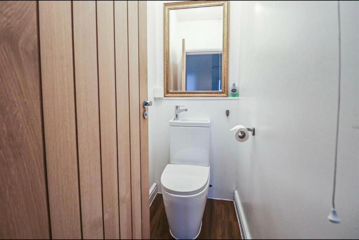 Spacious Victorian Birkdale Apartment With Garden Southport Extérieur photo